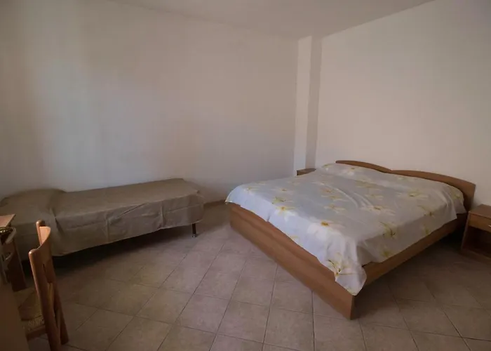 Fondaco Del Capo * Capo Vaticano